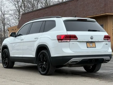 Another view of 2020 Volkswagen Atlas 3.6L V6 SE for sale in Carmel, IN at Carmel Auto Gallery