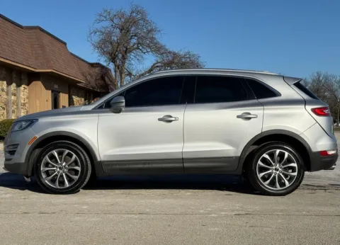 Photos of 2018 Lincoln MKC Select for sale in Carmel, IN at Carmel Auto Gallery