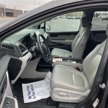 Photos of 2019 Honda Odyssey EX-L for sale in Carmel, IN at Carmel Auto Gallery