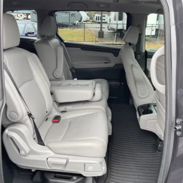 More photos of 2019 Honda Odyssey EX-L at Carmel Auto Gallery, IN