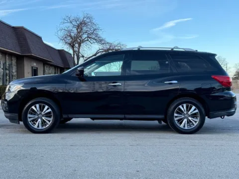 Photos of 2019 Nissan Pathfinder S for sale in Carmel, IN at Carmel Auto Gallery
