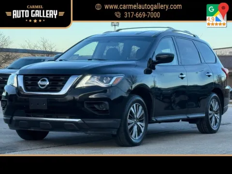 Black 2019 Nissan Pathfinder S for sale in Carmel, IN