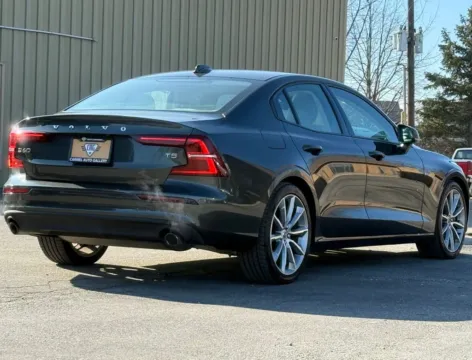 More photos of 2019 Volvo S60 T5 Momentum at Carmel Auto Gallery, IN