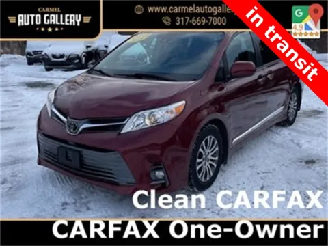 Red 2018 Toyota Sienna XLE for sale in Carmel, IN