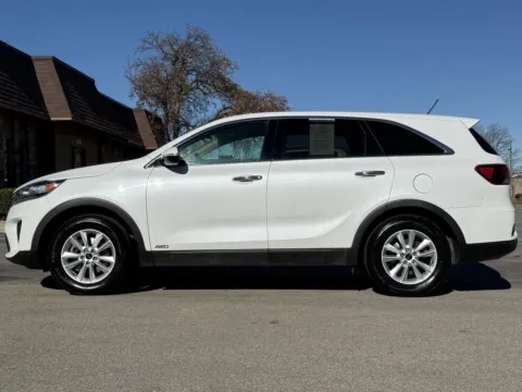 Photos of 2020 Kia Sorento LX for sale in Carmel, IN at Carmel Auto Gallery