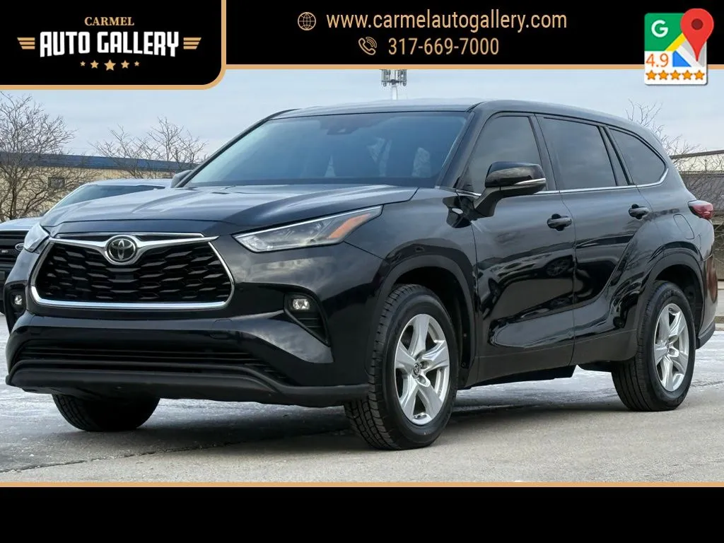 Black 2021 Toyota Highlander LE for sale in Carmel, IN