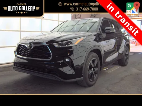 Black 2021 Toyota Highlander LE for sale in Carmel, IN
