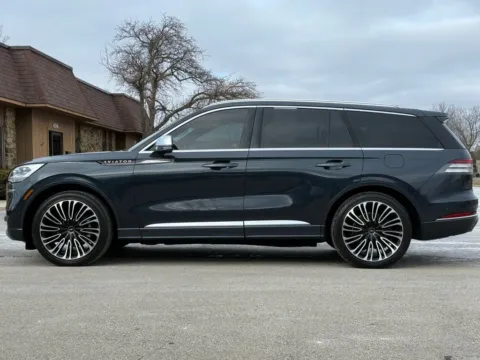 Photos of 2021 Lincoln Aviator Black Label for sale in Carmel, IN at Carmel Auto Gallery