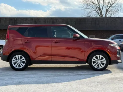 More photos of 2020 Kia Soul LX at Carmel Auto Gallery, IN
