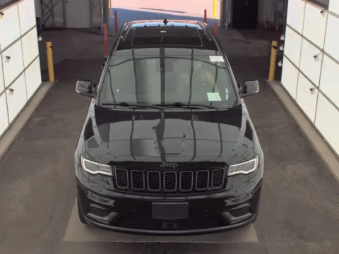 Photos of 2018 Jeep Grand Cherokee High Altitude for sale in Carmel, IN at Carmel Auto Gallery