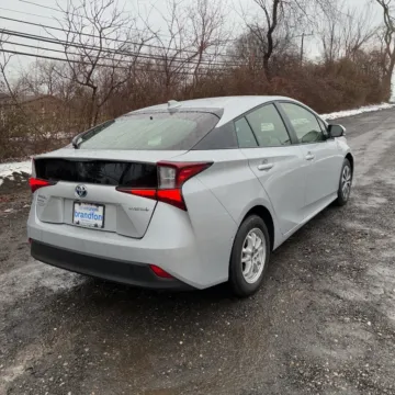 More photos of 2021 Toyota Prius LE AWD-e at Carmel Auto Gallery, IN