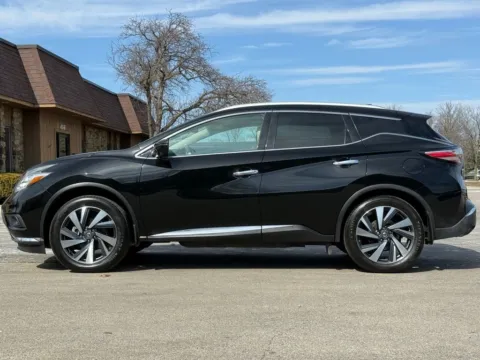 Photos of 2018 Nissan Murano Platinum for sale in Carmel, IN at Carmel Auto Gallery