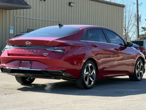 More photos of 2021 Hyundai Elantra Hybrid Limited at Carmel Auto Gallery, IN
