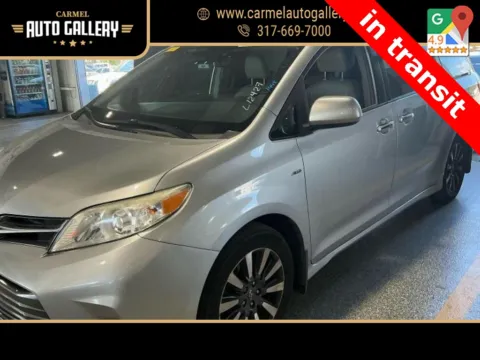 Silver 2019 Toyota Sienna XLE for sale in Carmel, IN