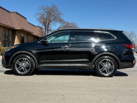 Photos of 2018 Hyundai Santa Fe SE Ultimate for sale in Carmel, IN at Carmel Auto Gallery