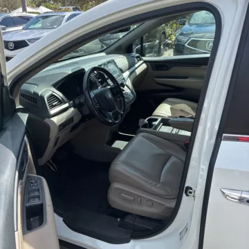 Photos of 2019 Honda Odyssey EX-L for sale in Carmel, IN at Carmel Auto Gallery