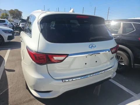 Photos of 2017 INFINITI QX60 for sale in Carmel, IN at Carmel Auto Gallery