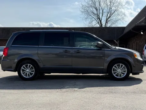 More photos of 2019 Dodge Grand Caravan SXT at Carmel Auto Gallery, IN