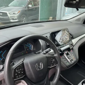 More photos of 2019 Honda Odyssey EX at Carmel Auto Gallery, IN