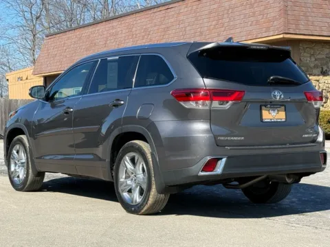 Another view of 2018 Toyota Highlander Limited for sale in Carmel, IN at Carmel Auto Gallery
