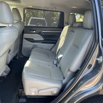 Another view of 2018 Toyota Highlander Limited for sale in Carmel, IN at Carmel Auto Gallery