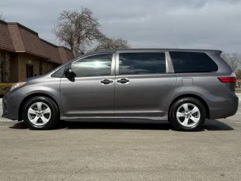 Photos of 2019 Toyota Sienna L for sale in Carmel, IN at Carmel Auto Gallery