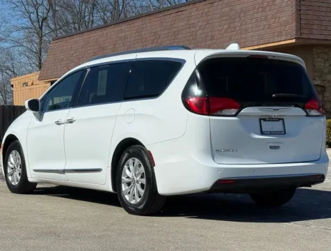 Another view of 2018 Chrysler Pacifica Touring L for sale in Carmel, IN at Carmel Auto Gallery