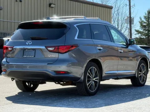 More photos of 2019 INFINITI QX60 LUXE at Carmel Auto Gallery, IN