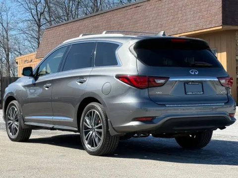 More photos of 2019 INFINITI QX60 LUXE at Carmel Auto Gallery, IN