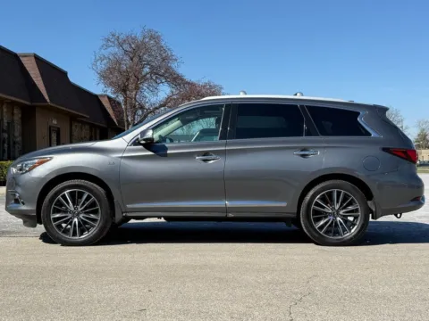 Photos of 2019 INFINITI QX60 LUXE for sale in Carmel, IN at Carmel Auto Gallery