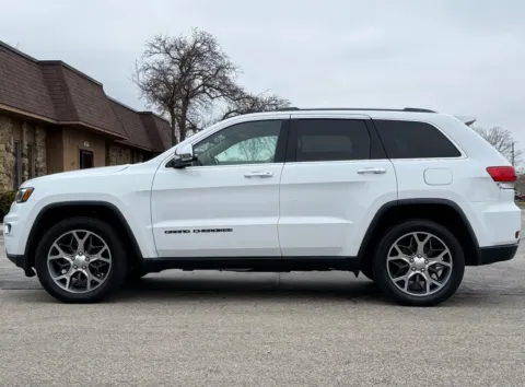 Photos of 2019 Jeep Grand Cherokee Limited for sale in Carmel, IN at Carmel Auto Gallery