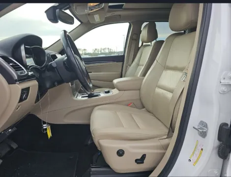 Photos of 2019 Jeep Grand Cherokee Limited for sale in Carmel, IN at Carmel Auto Gallery