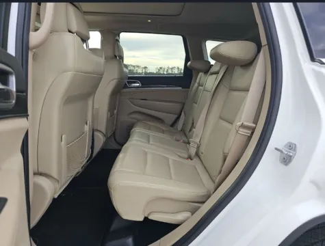 Another view of 2019 Jeep Grand Cherokee Limited for sale in Carmel, IN at Carmel Auto Gallery