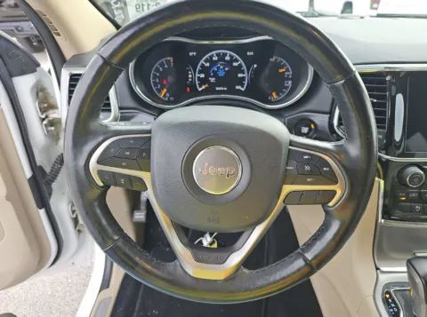 More photos of 2019 Jeep Grand Cherokee Limited at Carmel Auto Gallery, IN