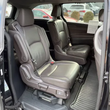More photos of 2019 Honda Odyssey Elite at Carmel Auto Gallery, IN