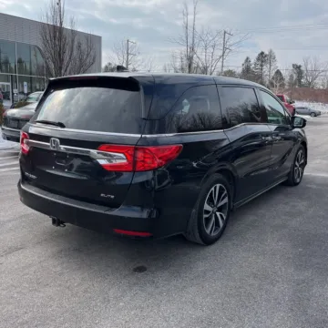 Another view of 2019 Honda Odyssey Elite for sale in Carmel, IN at Carmel Auto Gallery