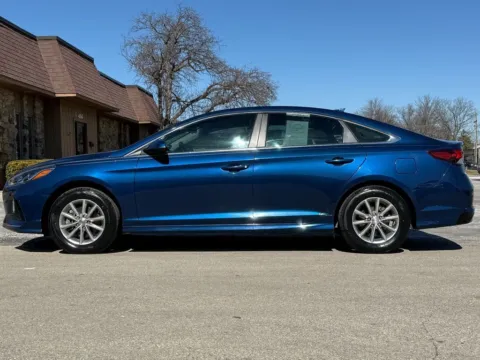 Photos of 2018 Hyundai Sonata SE for sale in Carmel, IN at Carmel Auto Gallery