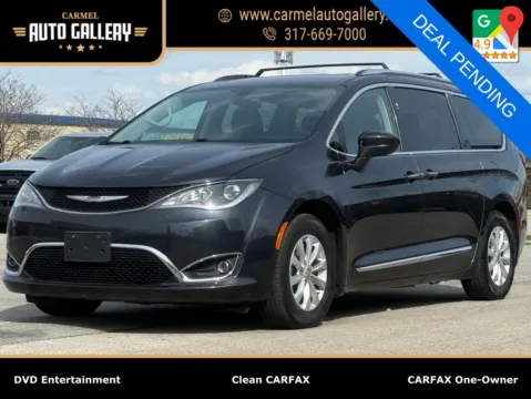 Blue 2019 Chrysler Pacifica Touring L for sale in Carmel, IN