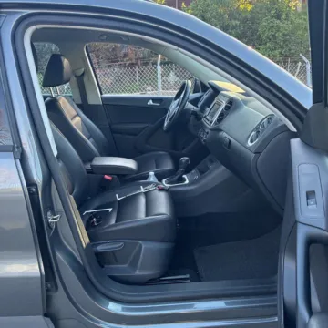 More photos of 2017 Volkswagen Tiguan 2.0T S at Carmel Auto Gallery, IN