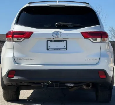 More photos of 2018 Toyota Highlander XLE at Carmel Auto Gallery, IN