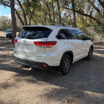 Another view of 2018 Toyota Highlander XLE for sale in Carmel, IN at Carmel Auto Gallery