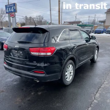Photos of 2017 Kia Sorento LX for sale in Carmel, IN at Carmel Auto Gallery