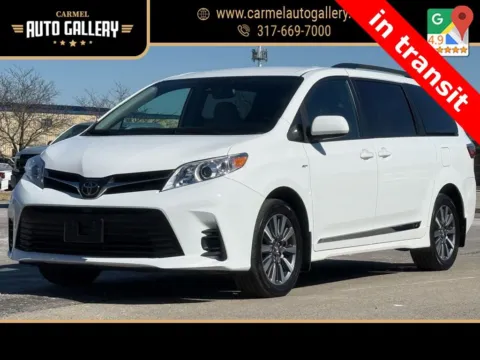 White 2020 Toyota Sienna LE for sale in Carmel, IN