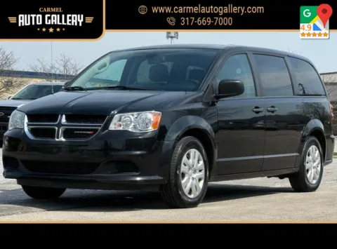 Black 2019 Dodge Grand Caravan SE for sale in Carmel, IN