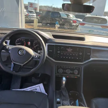 More photos of 2019 Volkswagen Atlas SEL Premium at Carmel Auto Gallery, IN