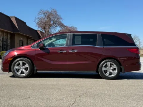 Photos of 2018 Honda Odyssey EX-L for sale in Carmel, IN at Carmel Auto Gallery