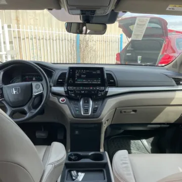 More photos of 2018 Honda Odyssey EX-L at Carmel Auto Gallery, IN