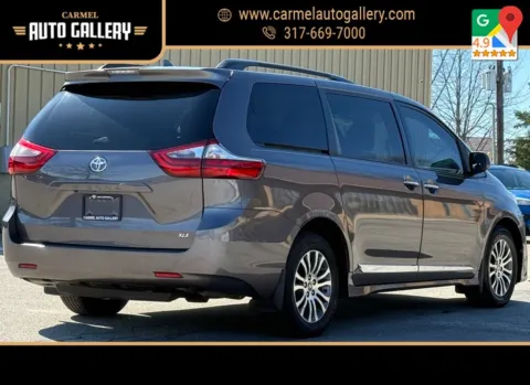 More photos of 2020 Toyota Sienna XLE at Carmel Auto Gallery, IN