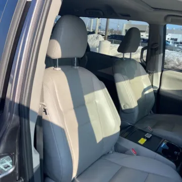More photos of 2020 Toyota Sienna XLE at Carmel Auto Gallery, IN