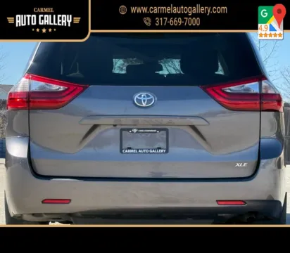 More photos of 2020 Toyota Sienna XLE at Carmel Auto Gallery, IN